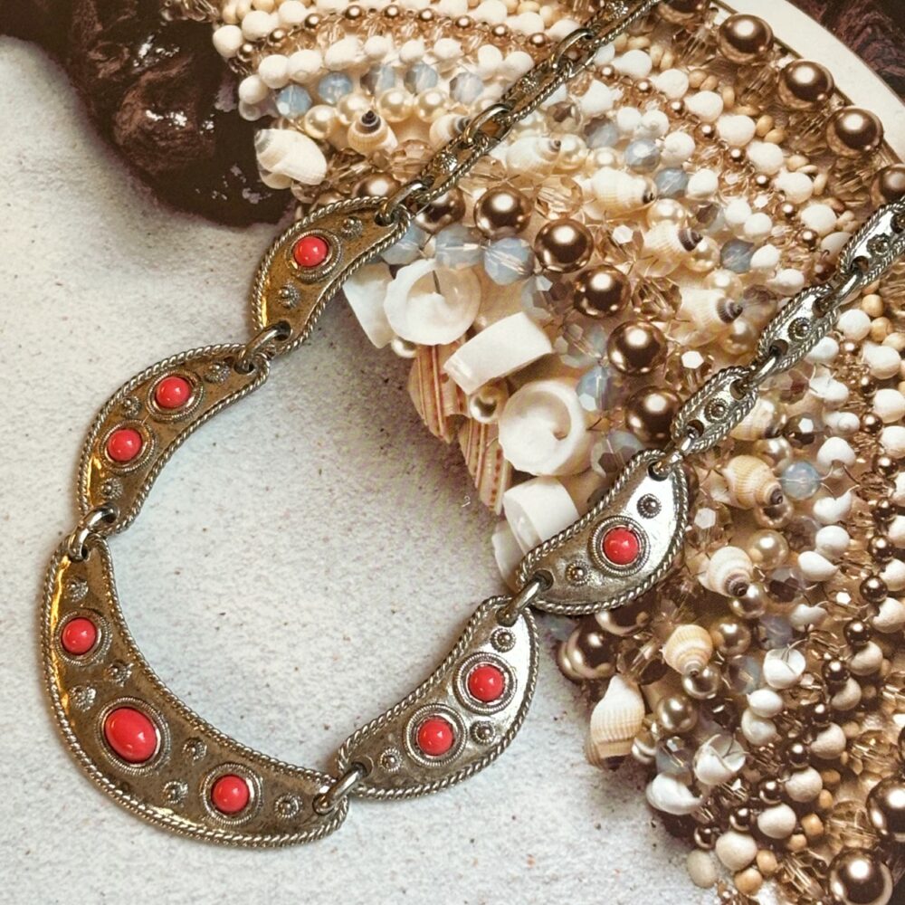 Collier Vintage SPHINX 30930