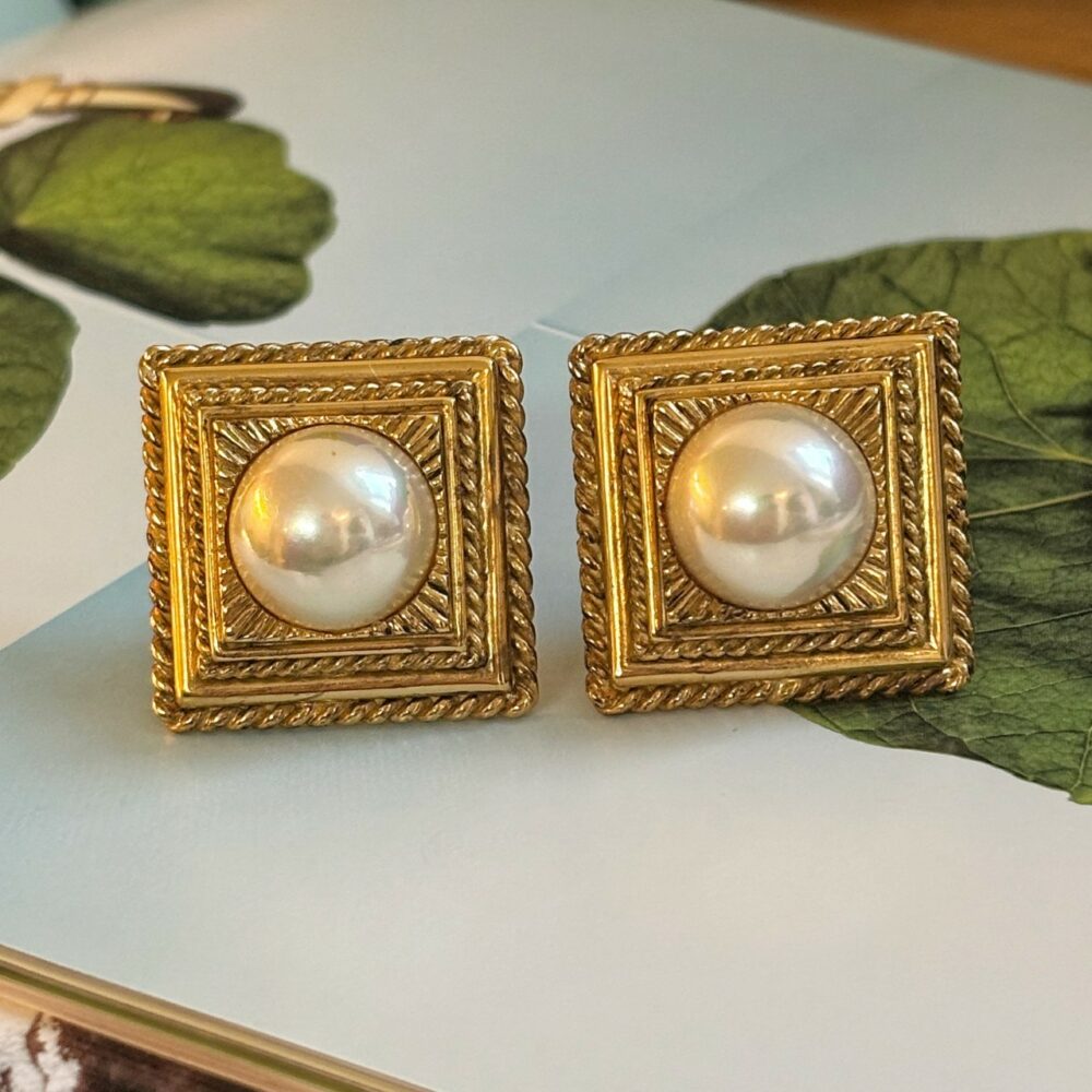 Boucles d'Oreilles Clips Vintage SPHINX Carré E2927.